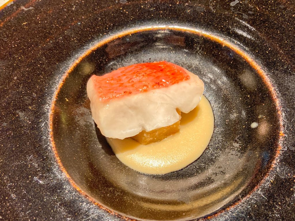 写真：御料理 茅乃舎の魚料理